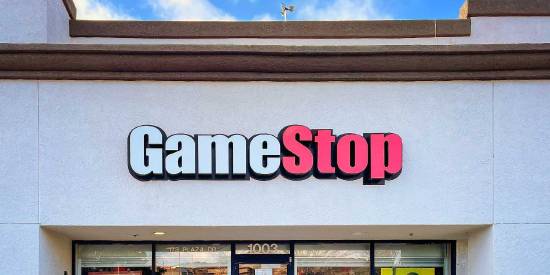 海外游戏实体店 GameStop 被抢劫：警匪追逐引发枪战